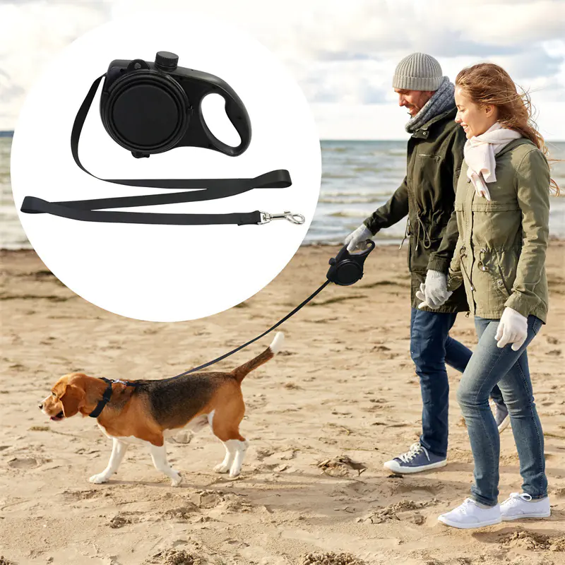 Drinkfles en riem voor katten en honden &ndash; ideaal onderweg